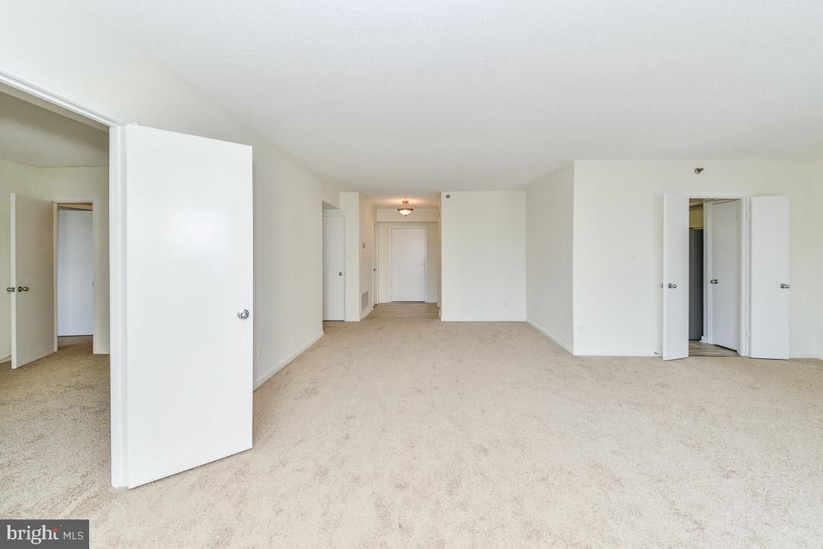 1016 S WAYNE STREET #408 photograph
