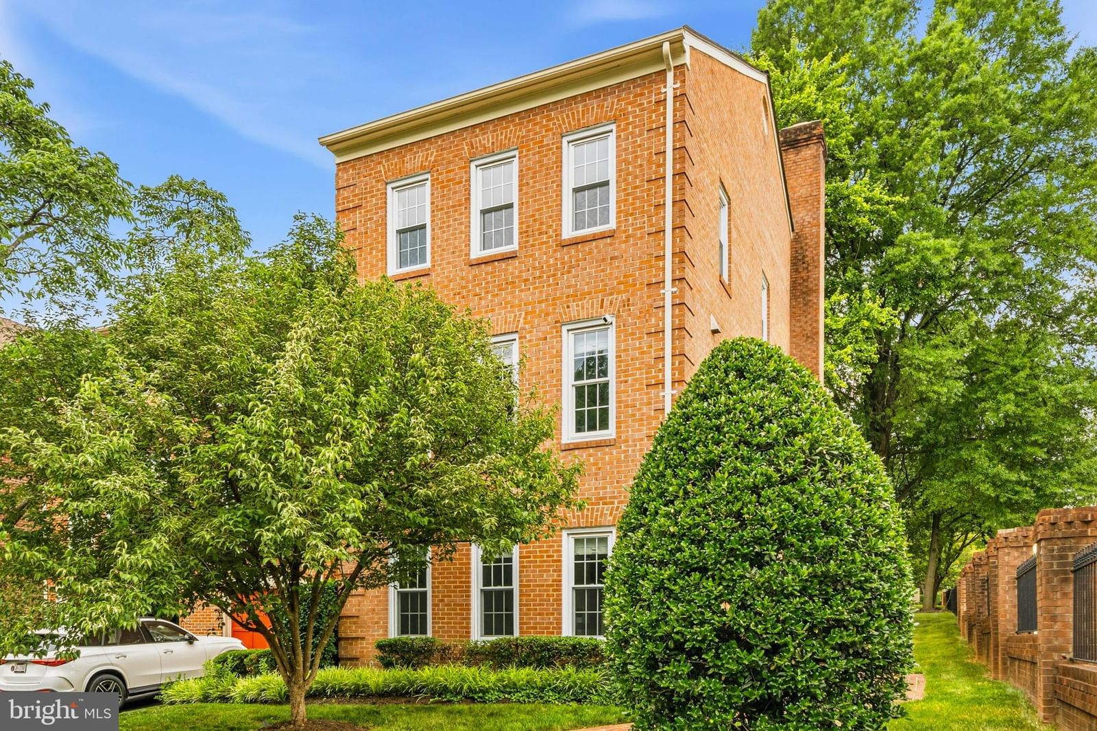 20 S MONTANA ST, ARLINGTON 22204, VA