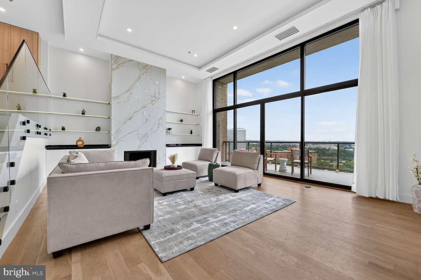 1401 N OAK ST, ARLINGTON 22209, VA