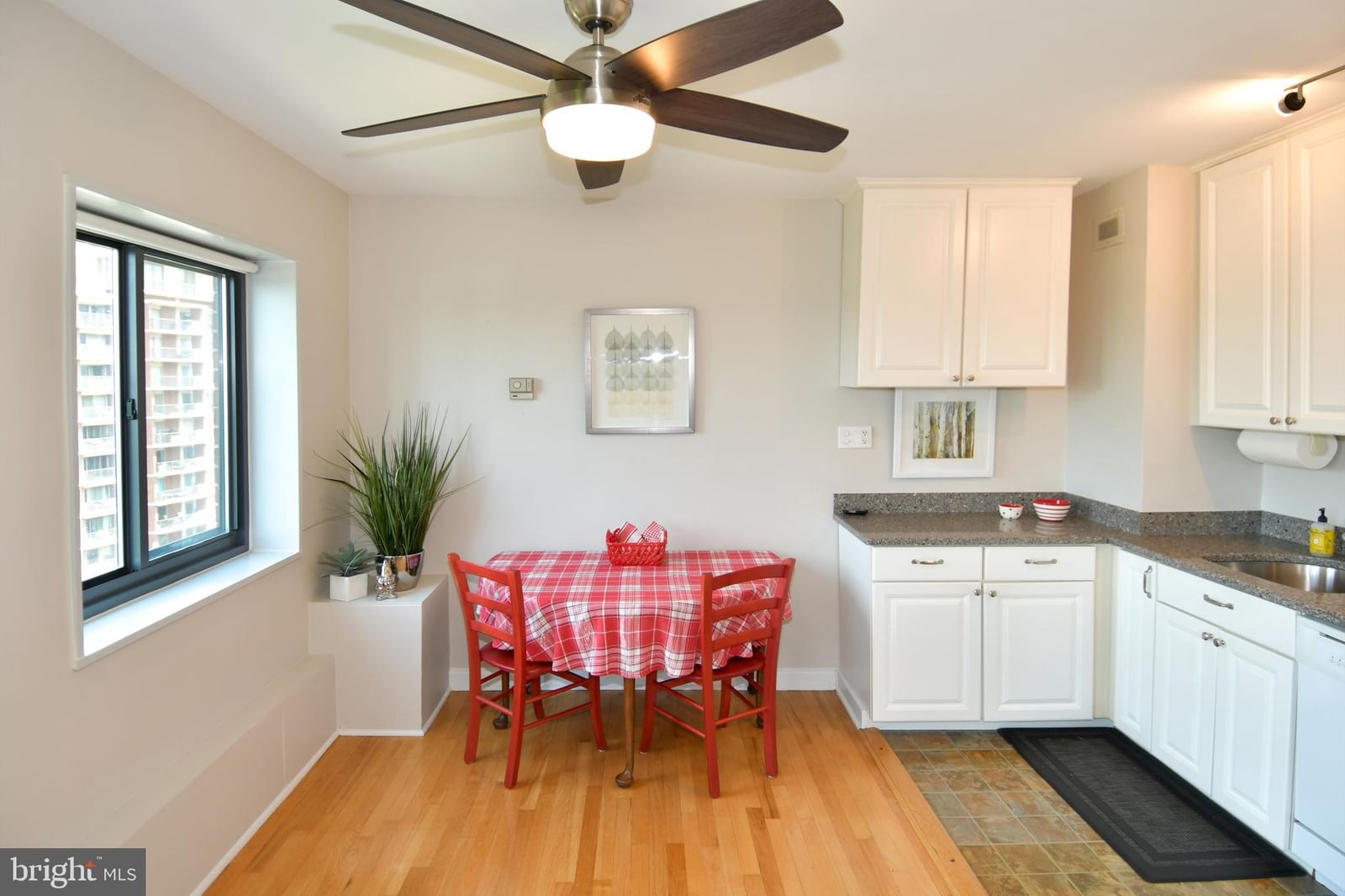 1200 S ARLINGTON RIDGE ROAD #704 photograph