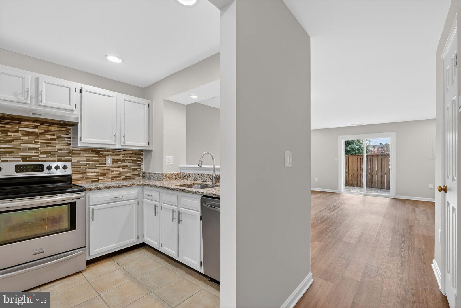 3854 9TH ROAD S #3854 photograph