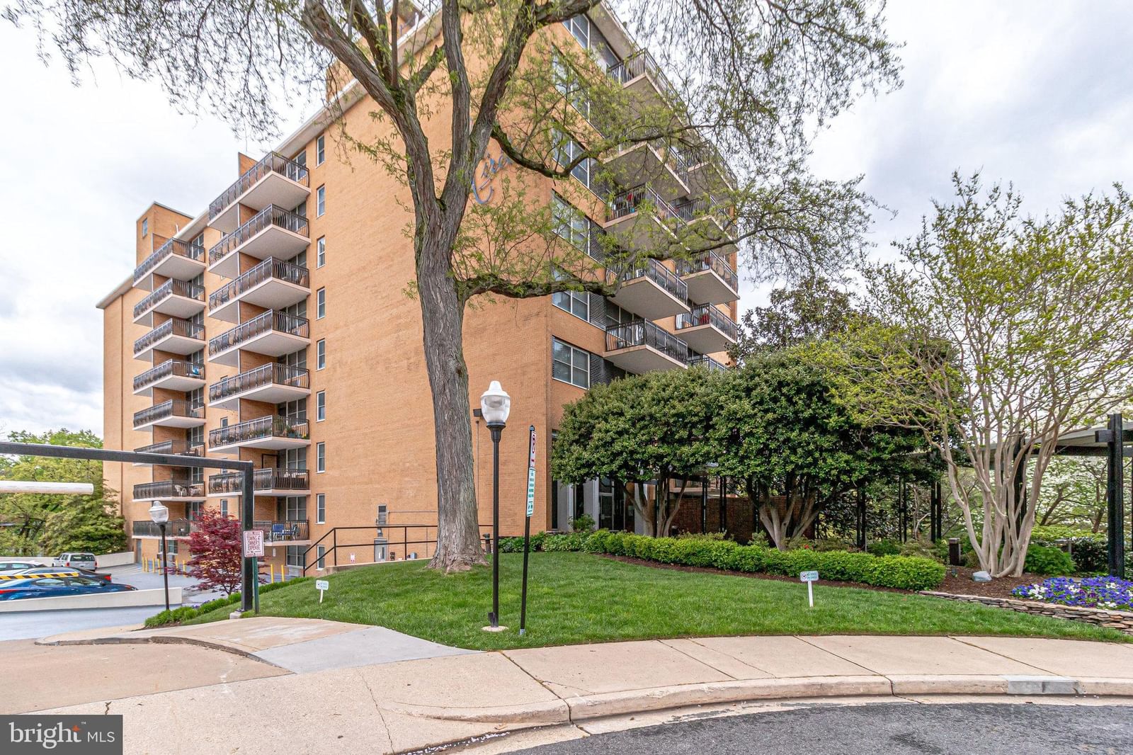 2030 N ADAMS ST, ARLINGTON 22201, VA