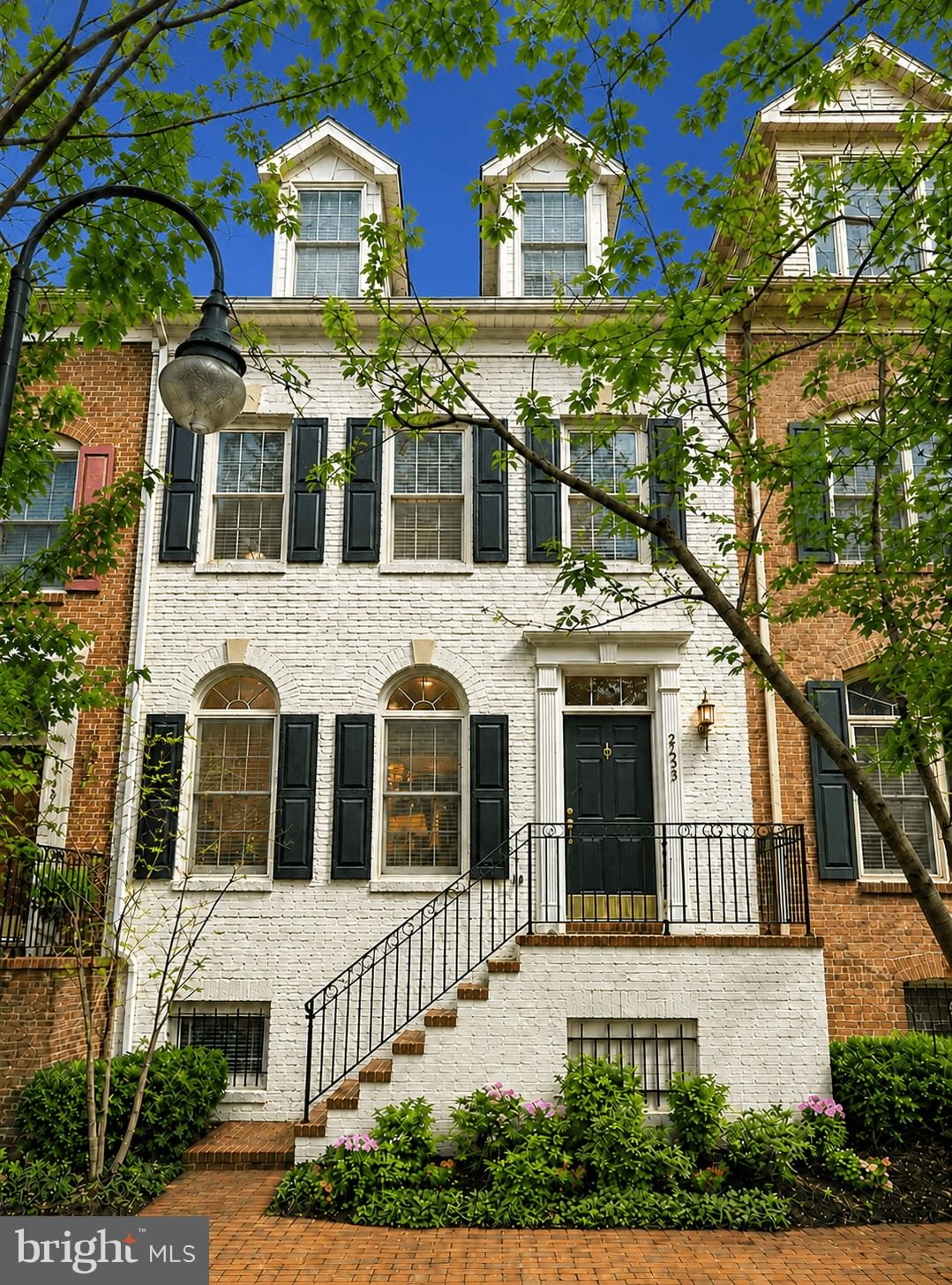 2435 13TH CT N, ARLINGTON 22201, VA