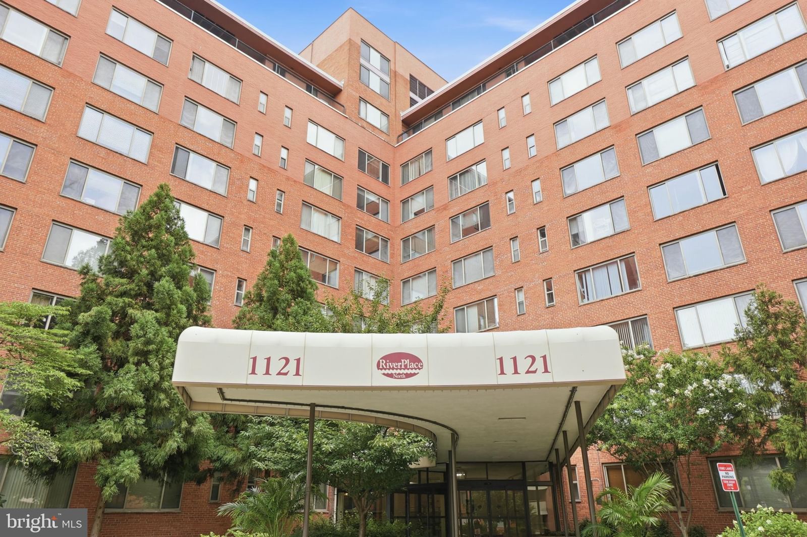 1121 ARLINGTON BLVD, ARLINGTON 22209, VA