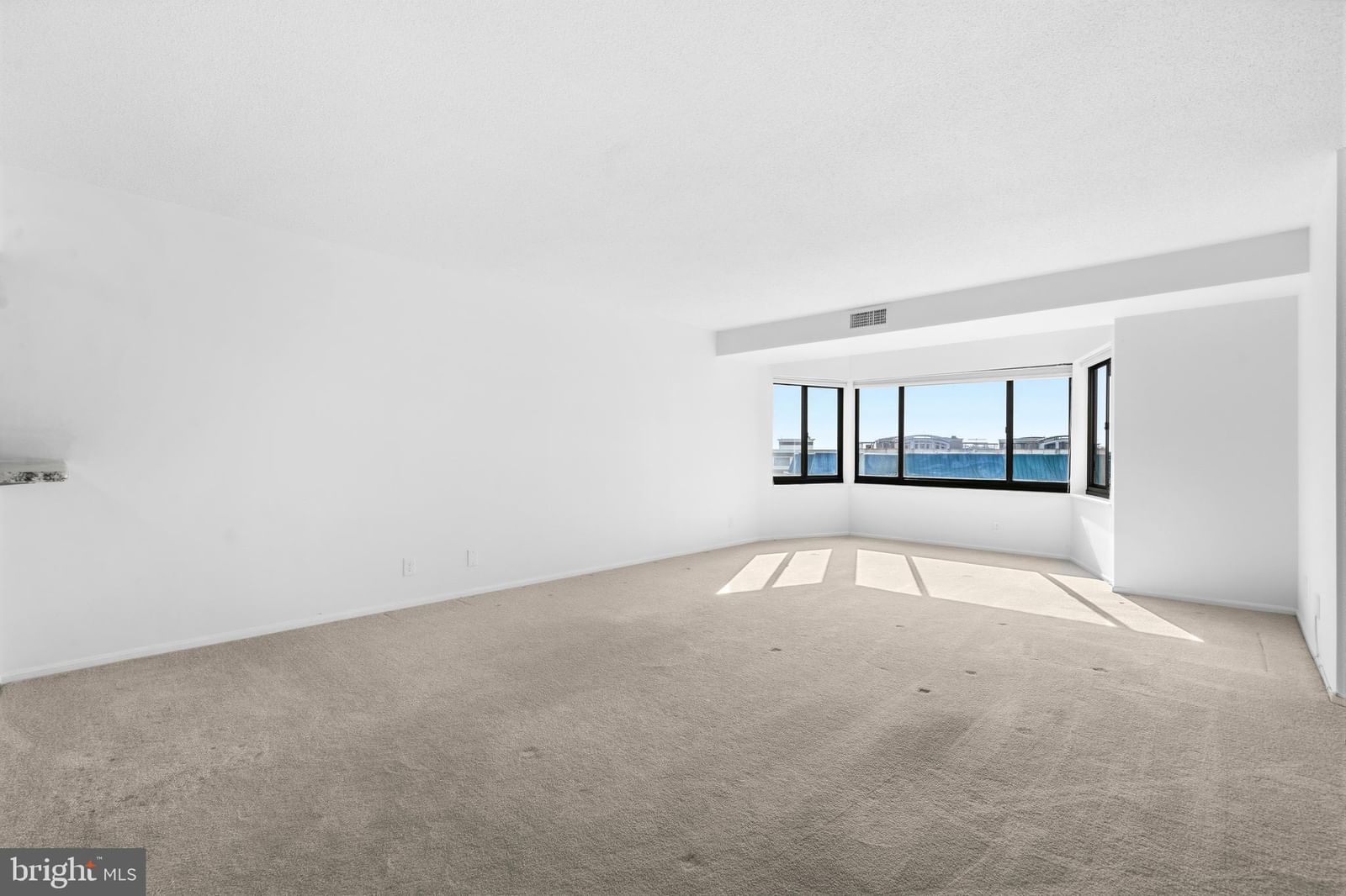 900 N STAFFORD STREET #2326 photograph