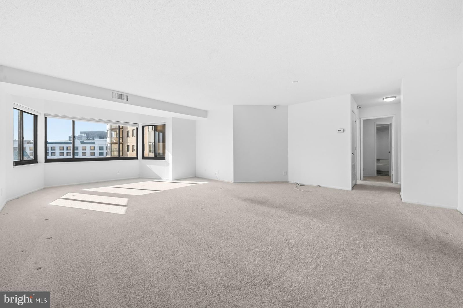 900 N STAFFORD STREET #2326 photograph