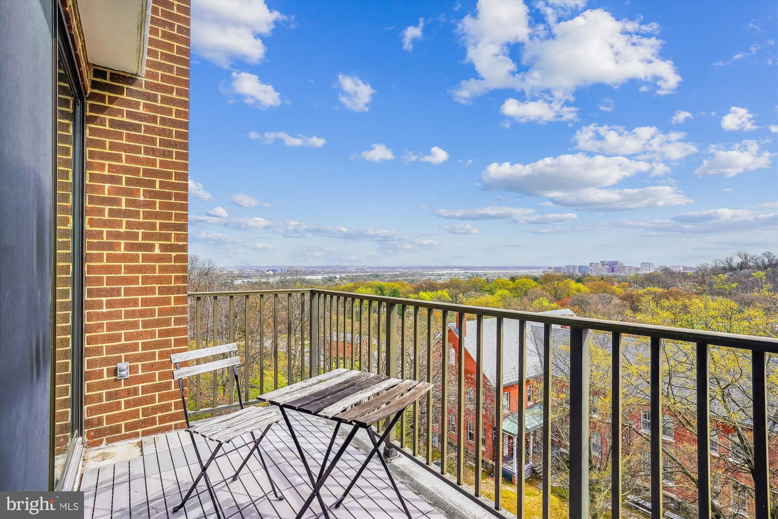 1510 12TH STREET N 703 in Arlington, VA