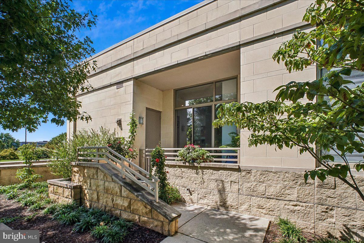 3650 S GLEBE ROAD #157 photograph