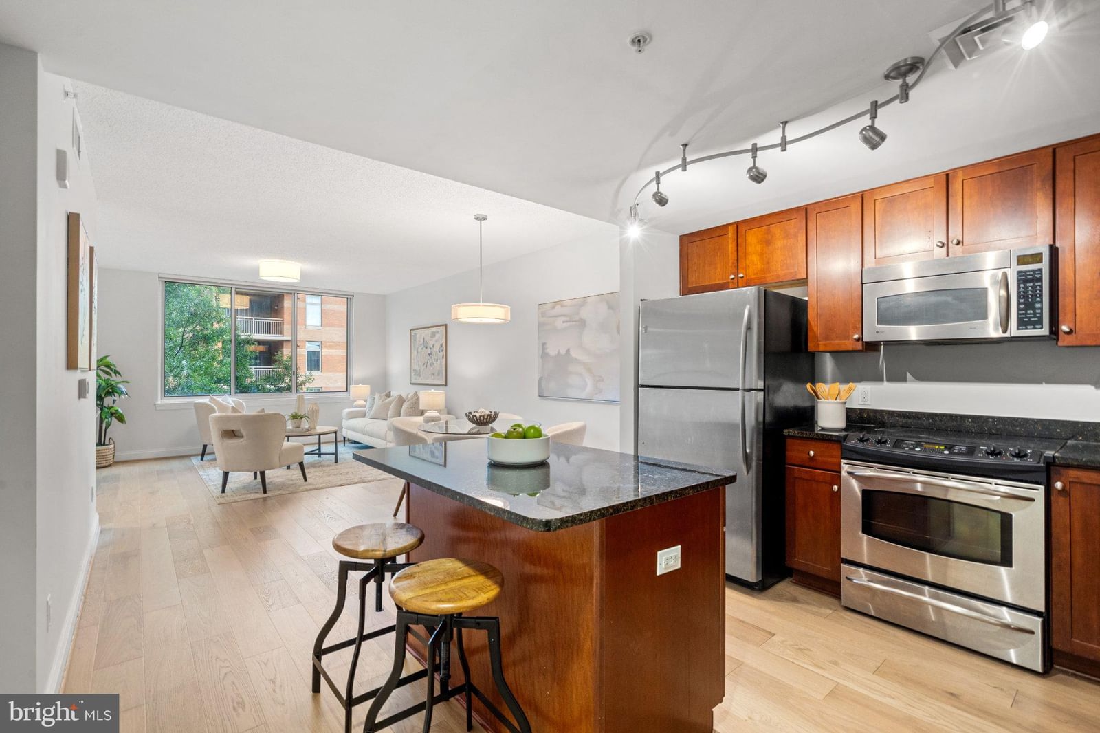 1020 N HIGHLAND STREET #403 photograph