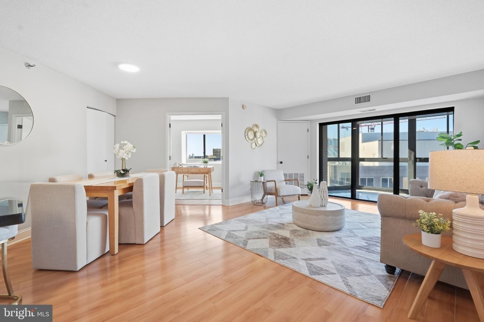 900 N STAFFORD STREET 1805 in Arlington, VA