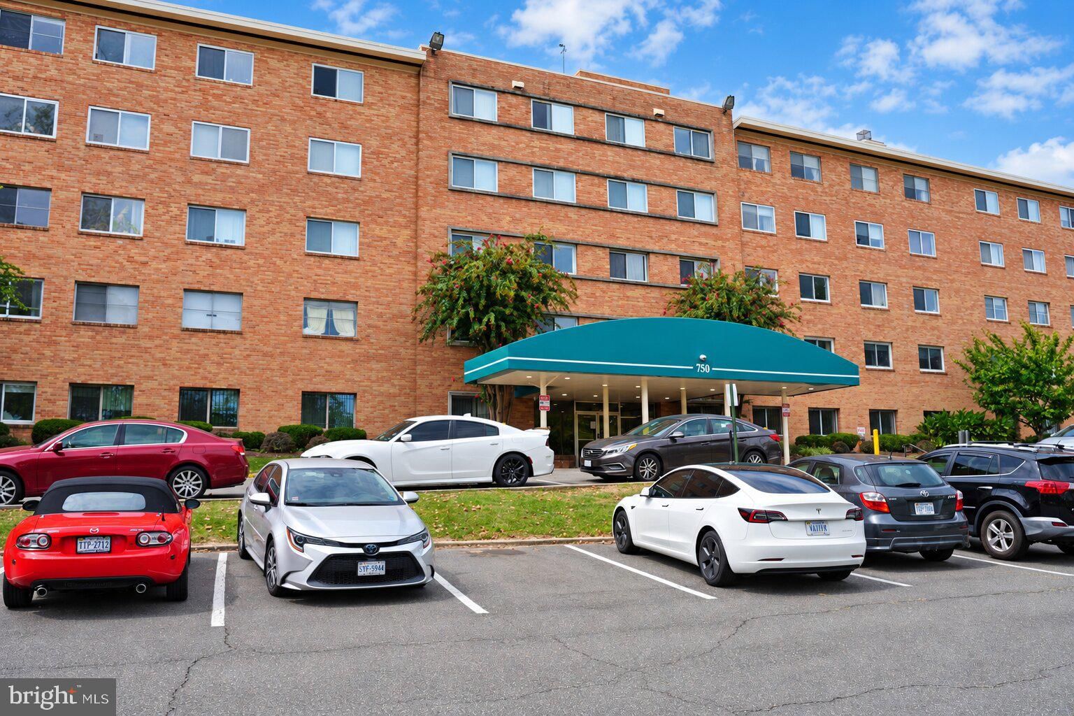 750 S DICKERSON STREET #103 photograph