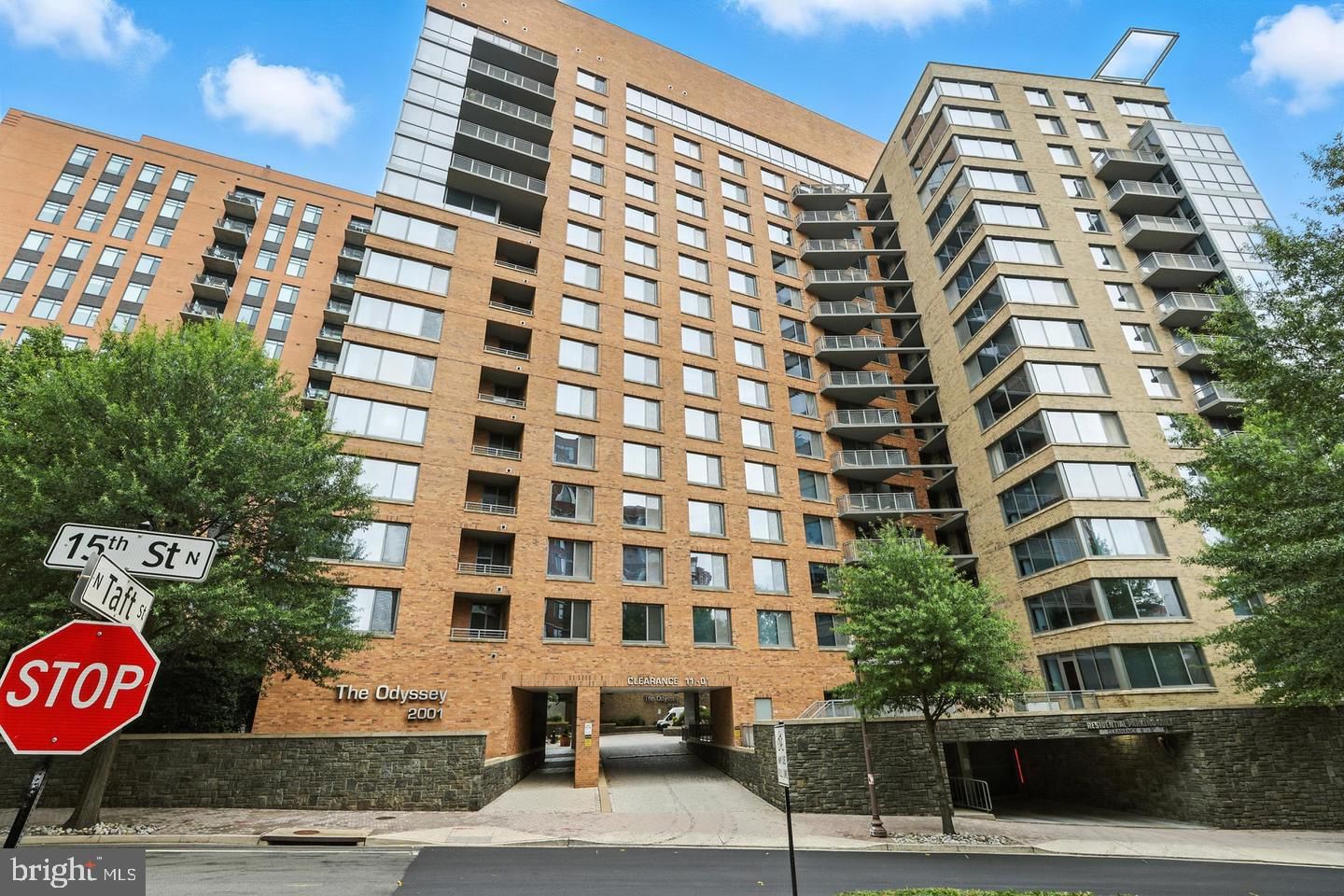 2001 15TH STREET N 111 in Arlington, VA