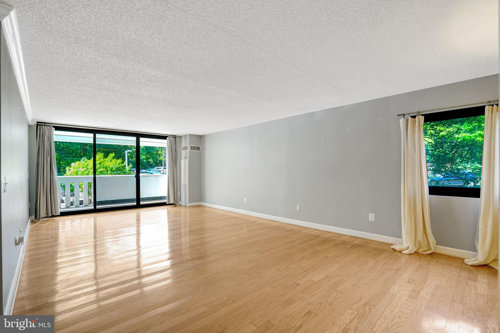 6101 EDSALL ROAD #302 photograph