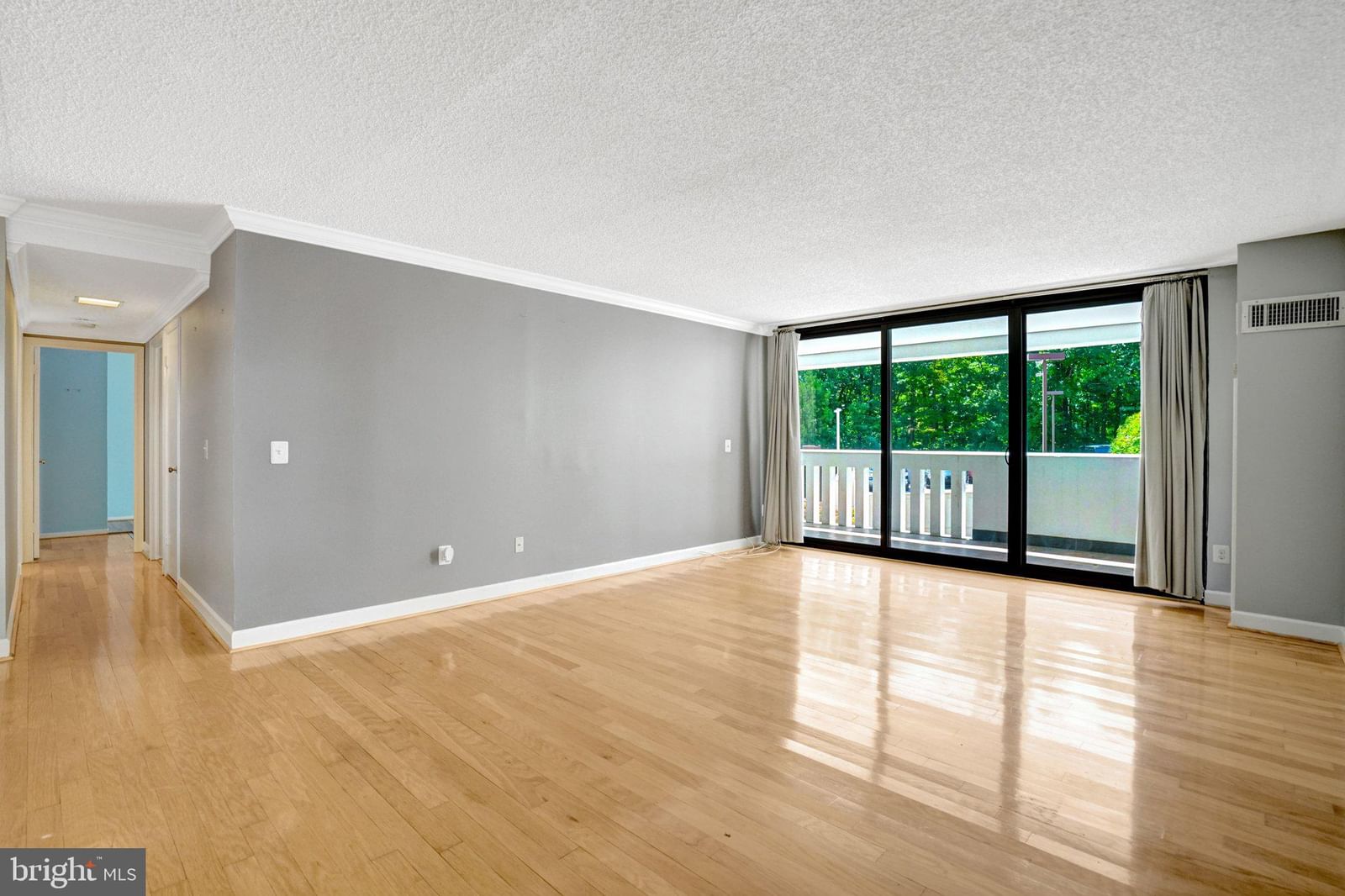 6101 EDSALL ROAD #302 photograph
