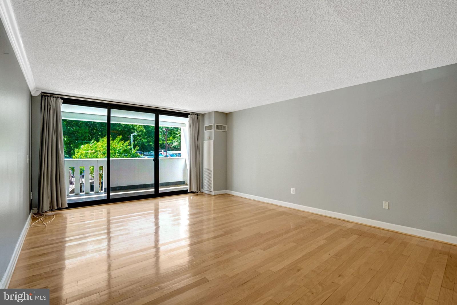6101 EDSALL ROAD #302 photograph