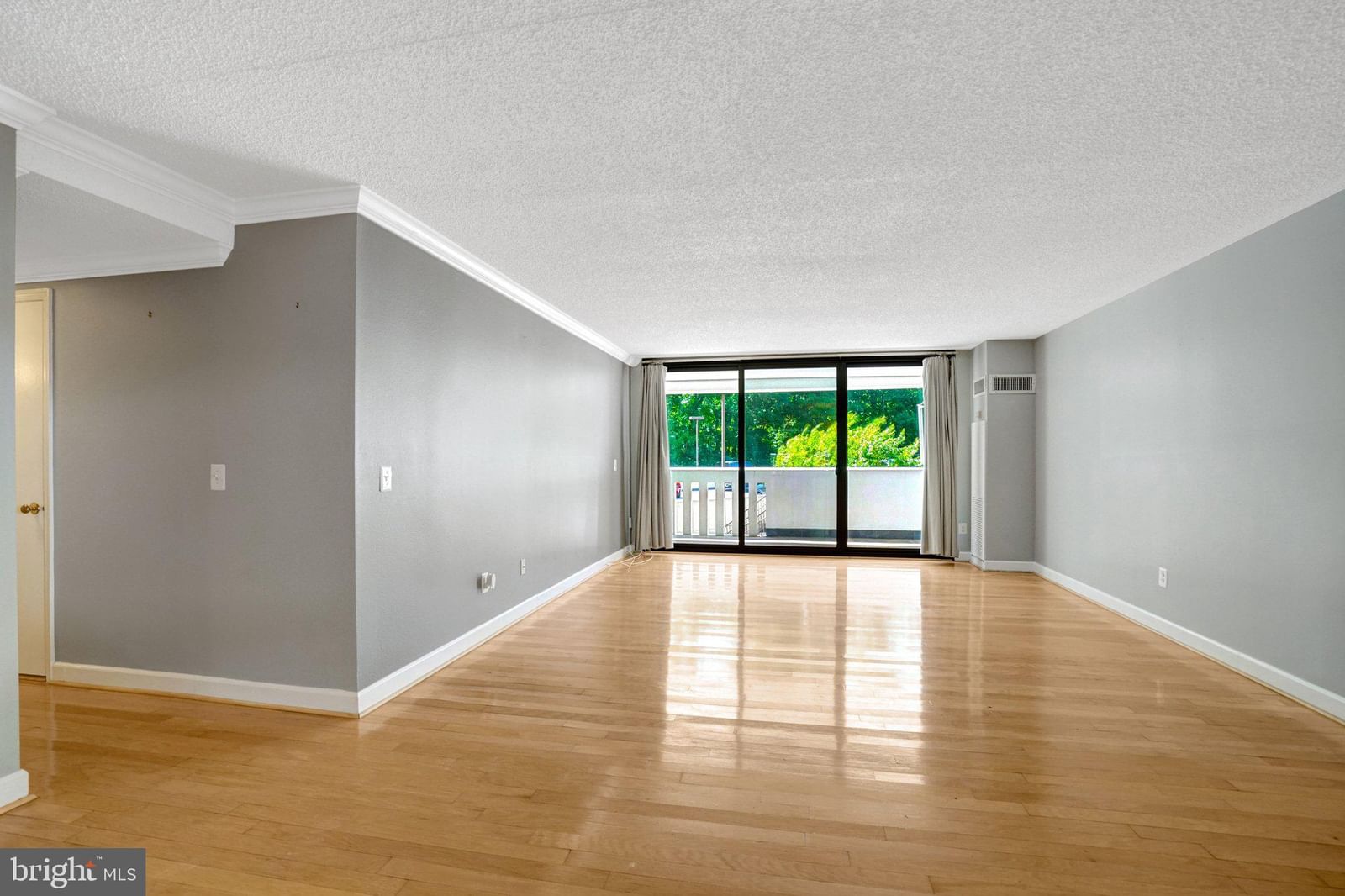 6101 EDSALL ROAD #302 photograph