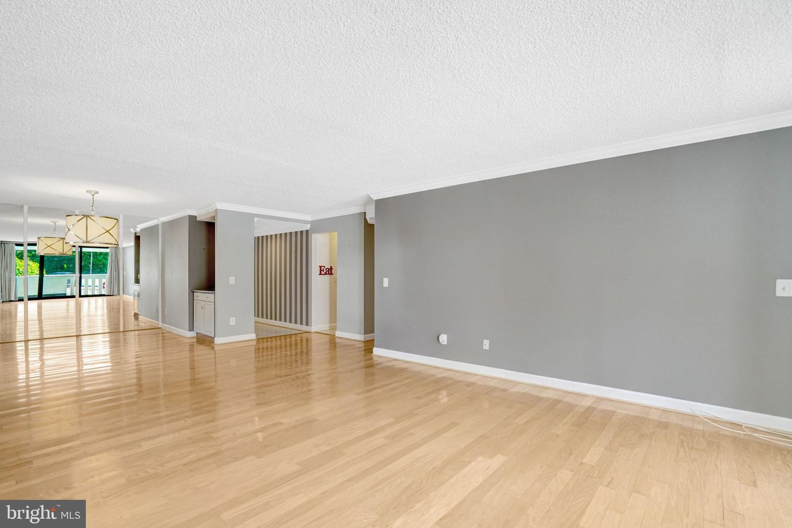 6101 EDSALL ROAD #302 photograph