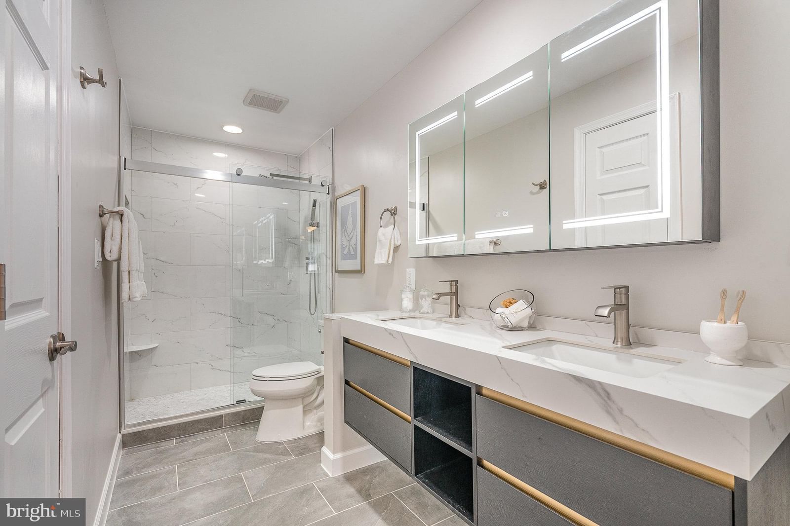 75 S REYNOLDS STREET #411 photograph