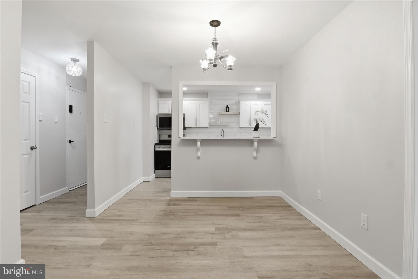 509 N ARMISTEAD STREET #103 photograph