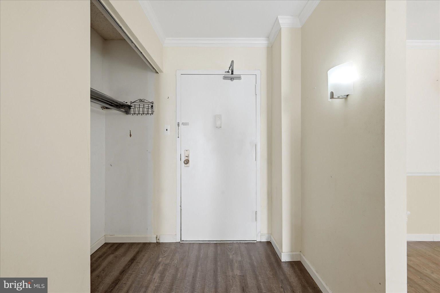 5300 HOLMES RUN PARKWAY #1418 photograph