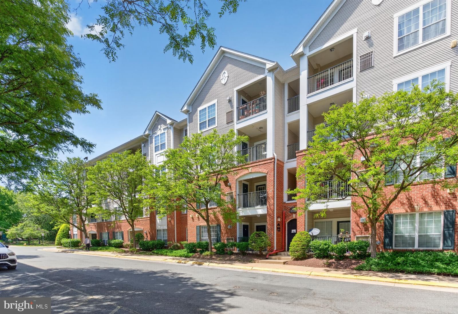 4854 EISENHOWER AVENUE #155 photograph