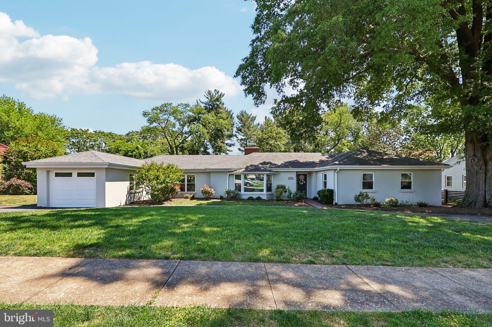 201 LONGVIEW DR, ALEXANDRIA 22314, VA