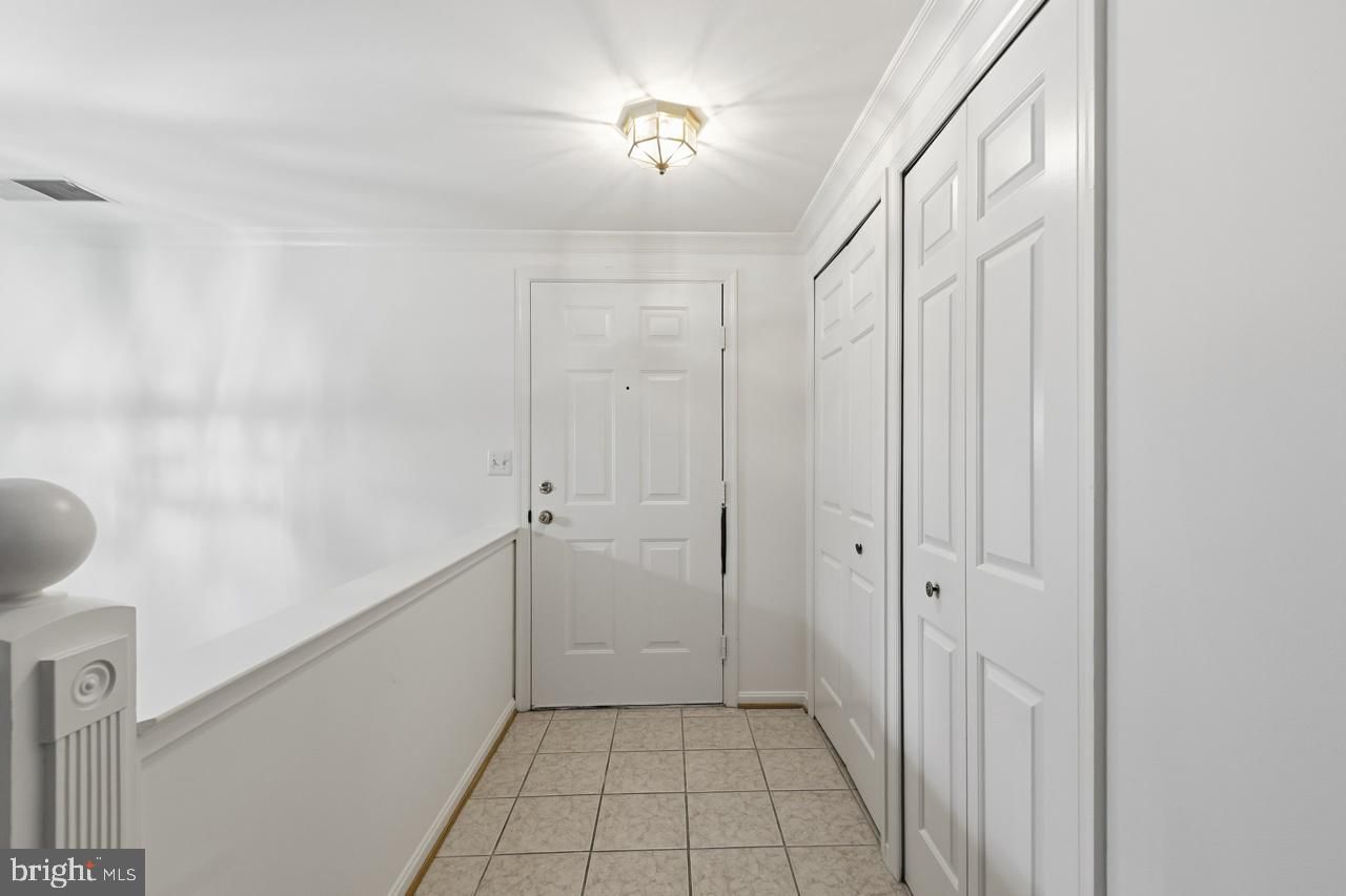 240 S REYNOLDS STREET #212 photograph