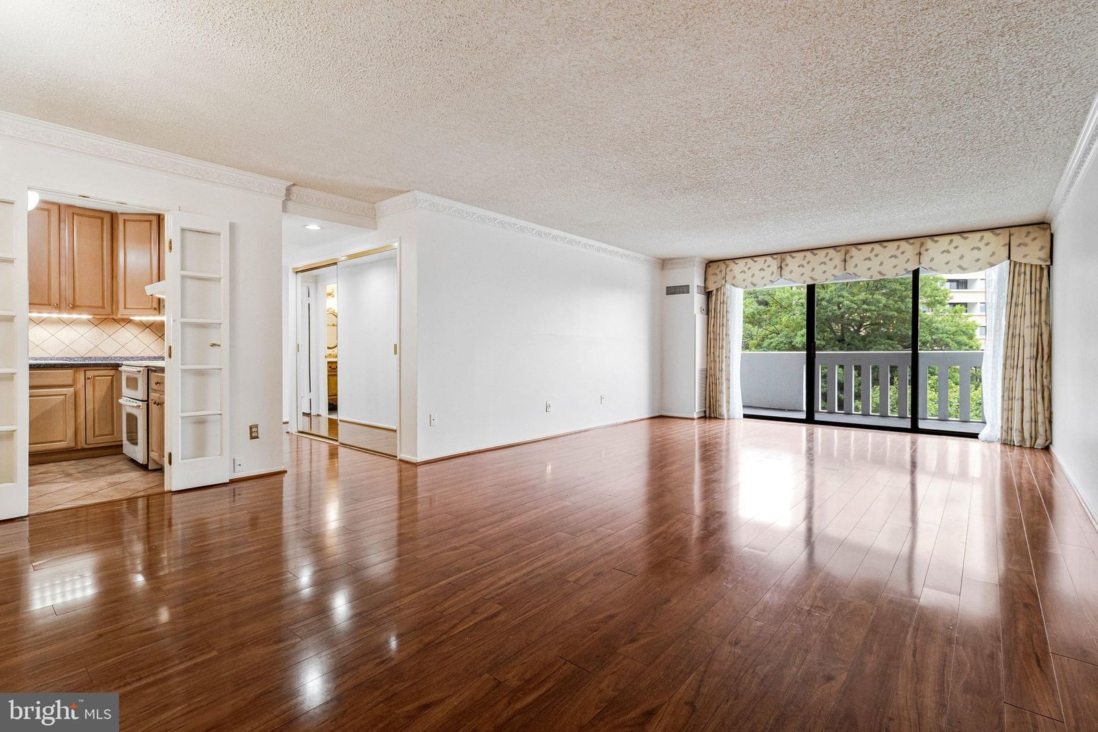 6101 EDSALL ROAD #407 photograph