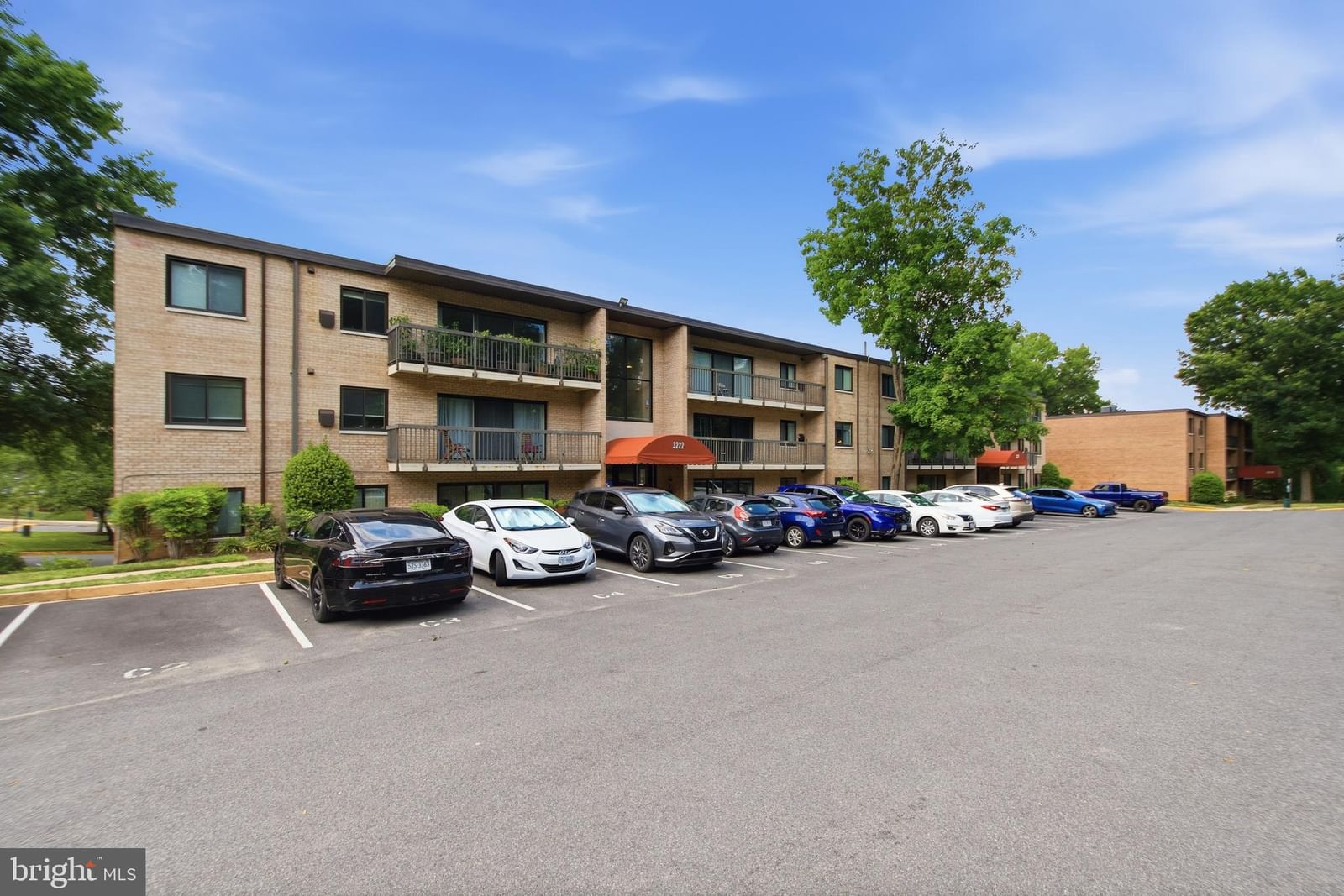 3222 S 28TH STREET 402 in Alexandria, VA