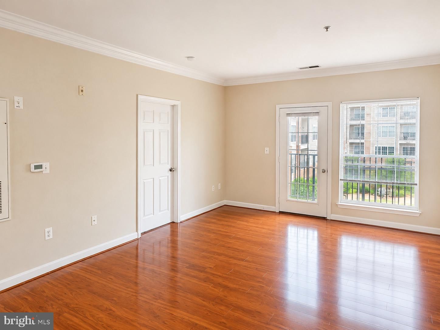 4850 EISENHOWER AVENUE #304 photograph