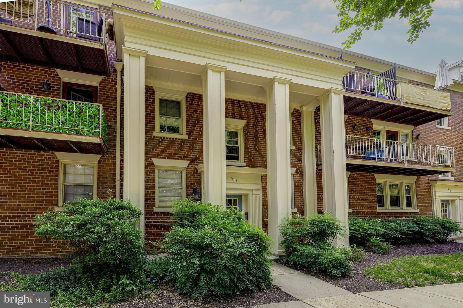 1403 E ABINGDON DRIVE 2 in Alexandria, VA