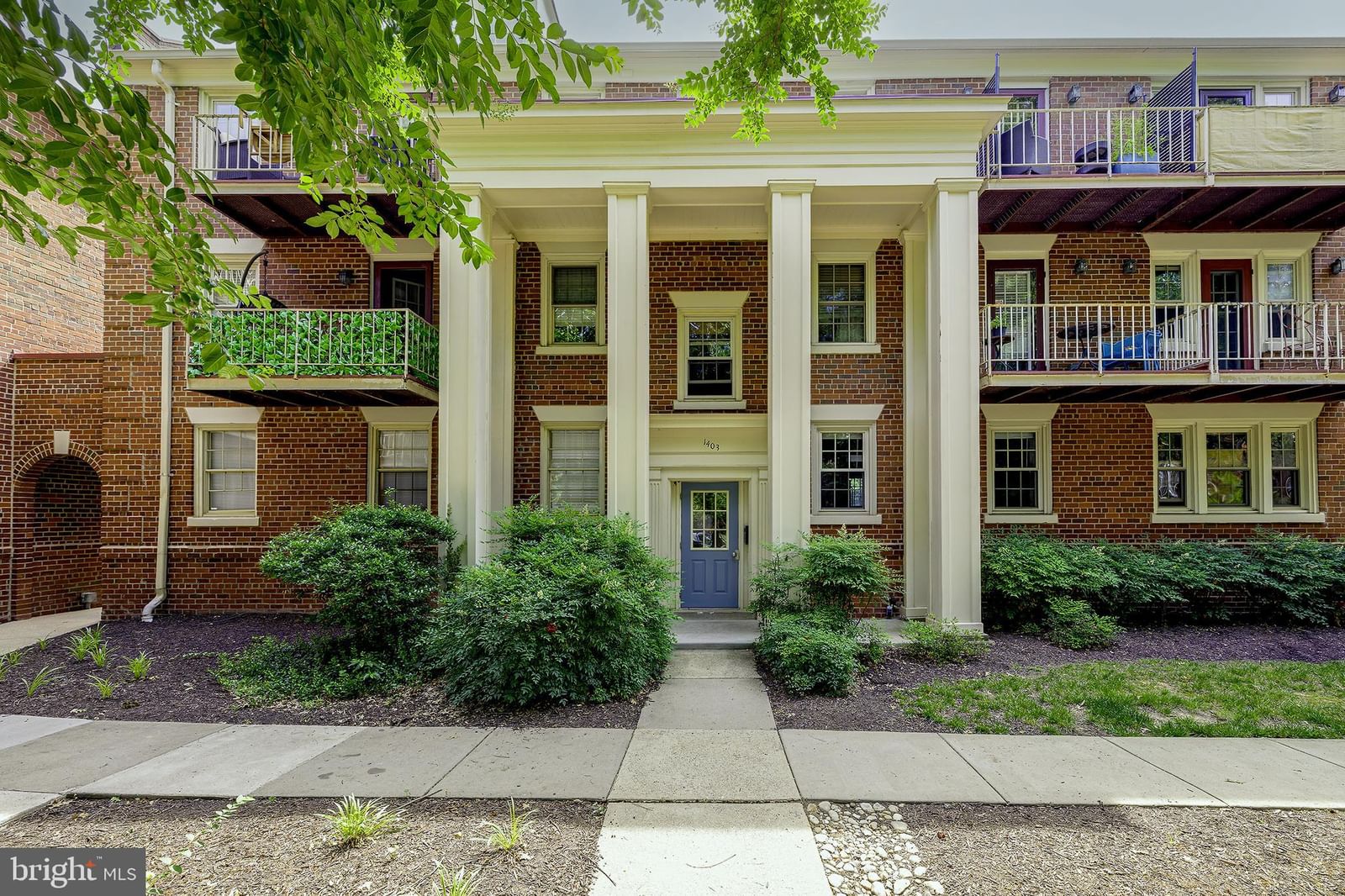 1403 E ABINGDON DRIVE #2 photograph