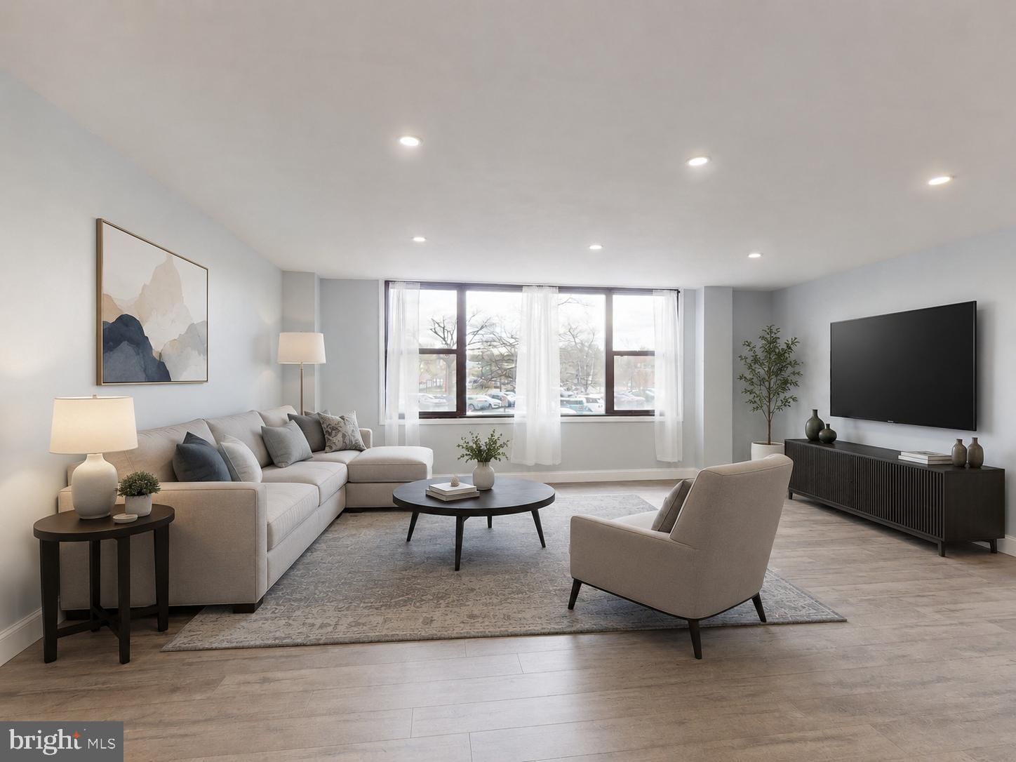 4600 DUKE ST, ALEXANDRIA 22304, VA