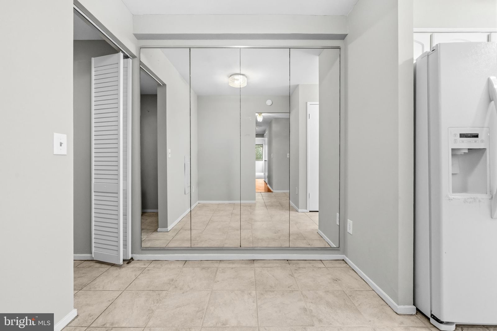 6101 EDSALL ROAD #211 photograph