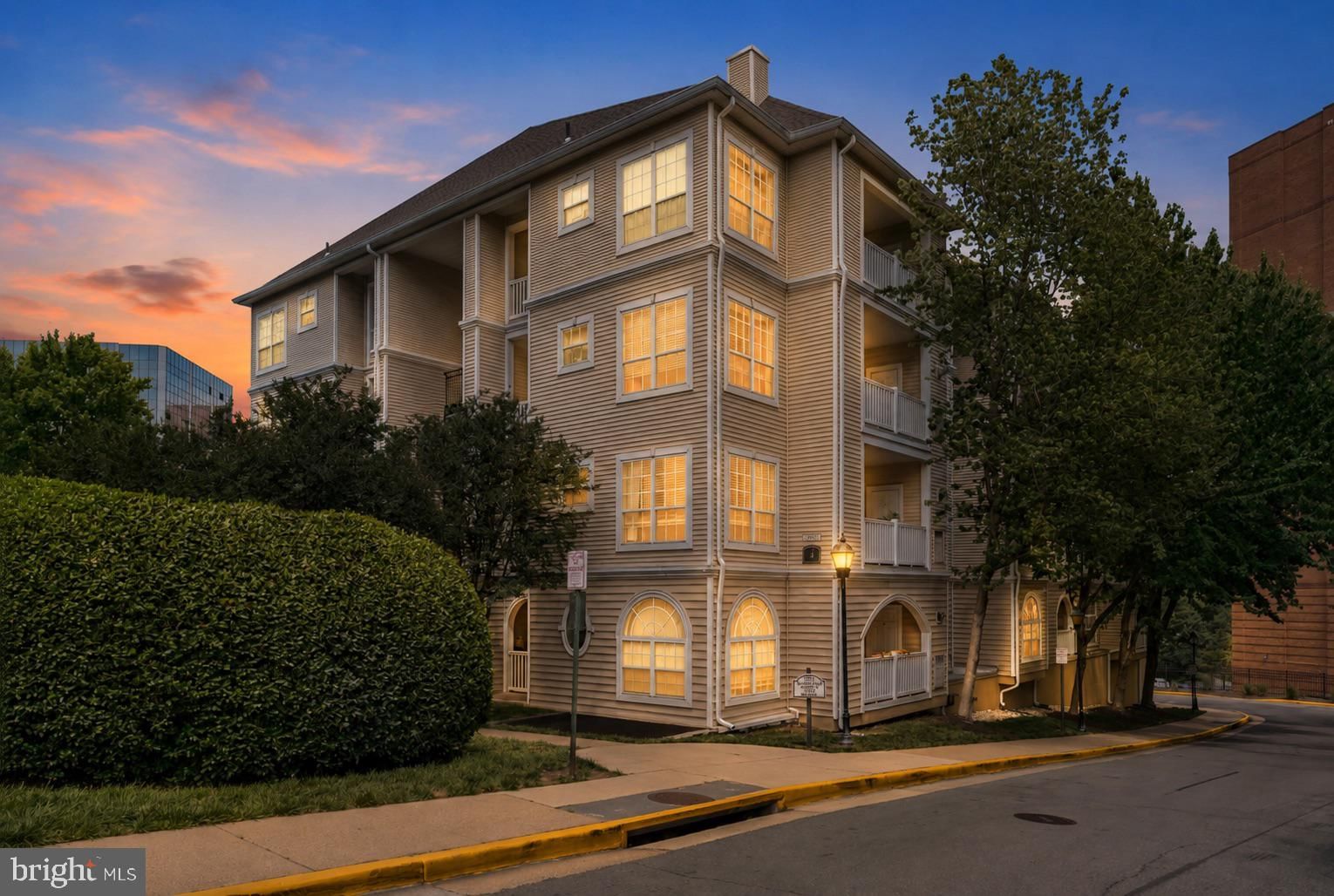 4551 STRUTFIELD LANE 4308 in Alexandria, VA