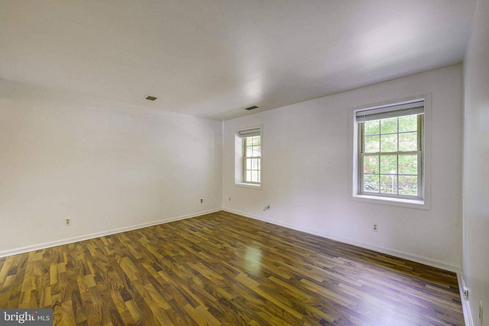 1403 E ABINGDON DRIVE #2 photograph
