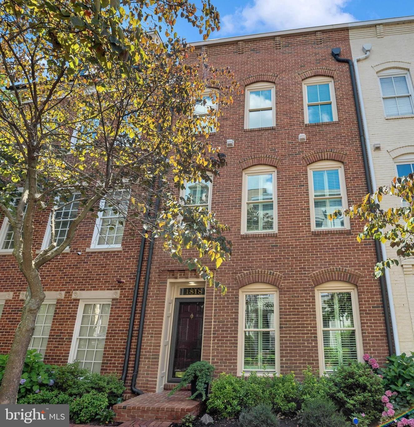 1818 POTOMAC GREENS DR, ALEXANDRIA 22314, VA