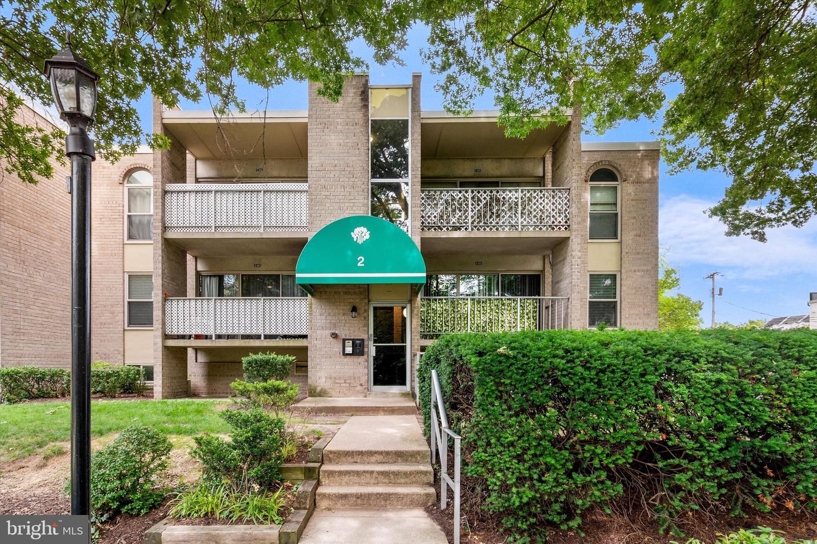 2 CANTERBURY SQ, ALEXANDRIA 22304, VA