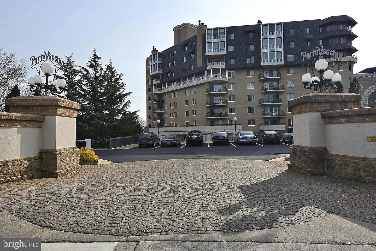 1250 S WASHINGTON STREET #218 photograph