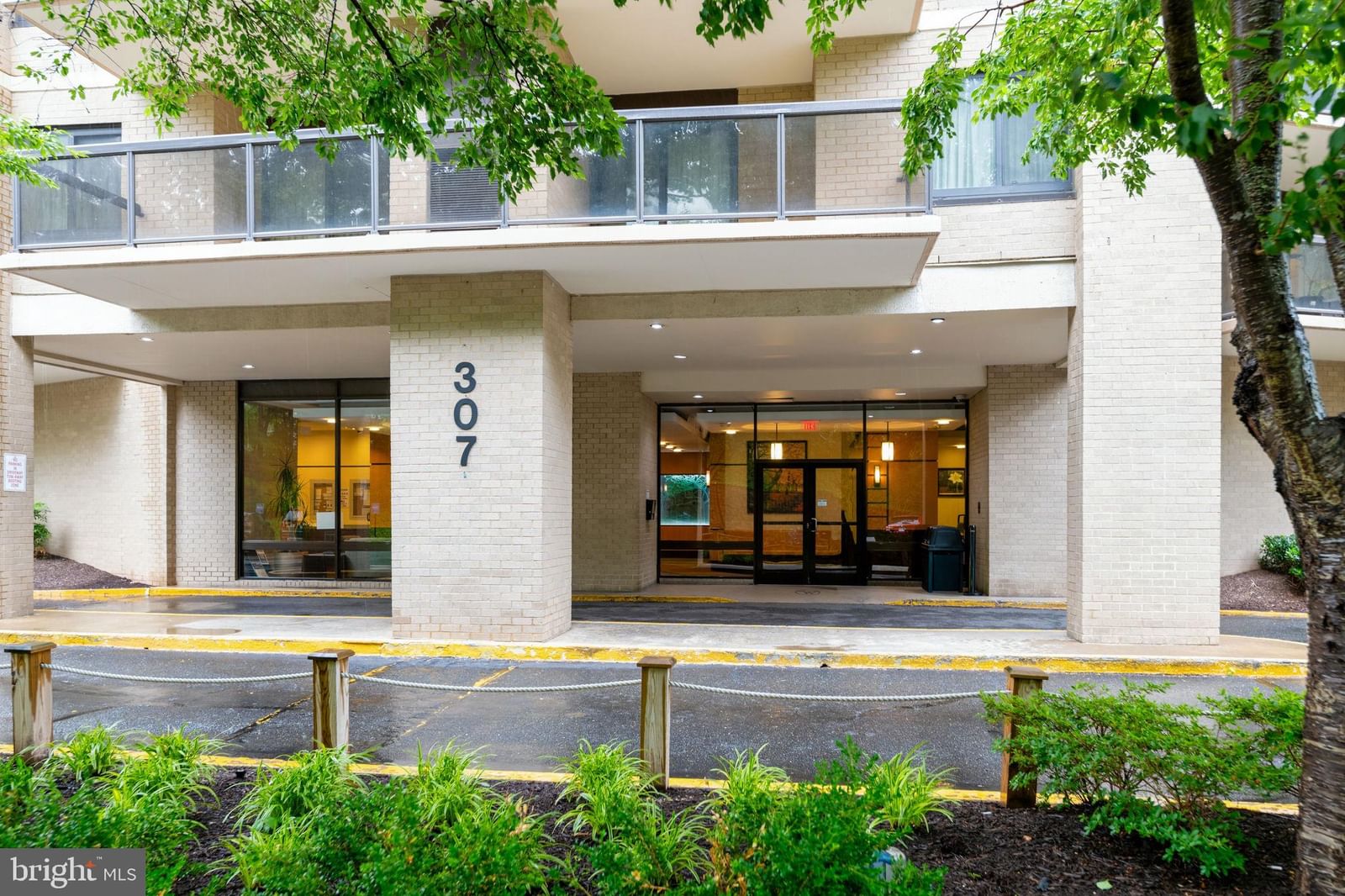 307 YOAKUM PARKWAY 512 in Alexandria, VA
