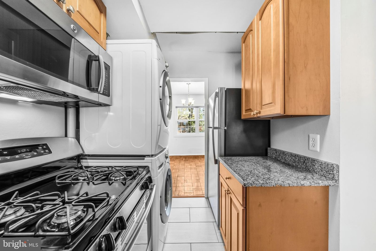 1615 MOUNT EAGLE PLACE photograph