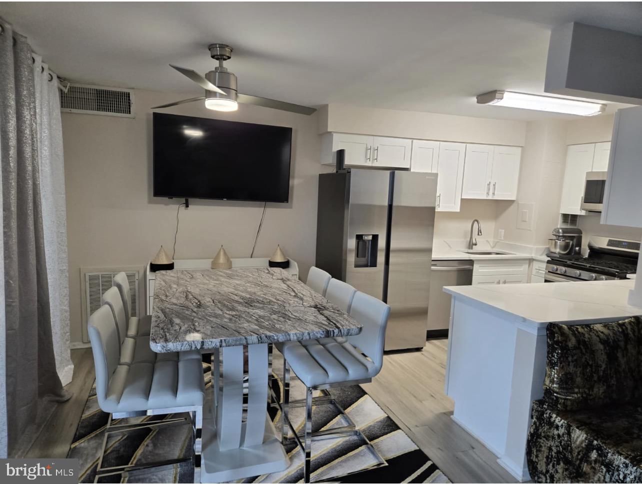 16 S VAN DORN STREET #607 photograph