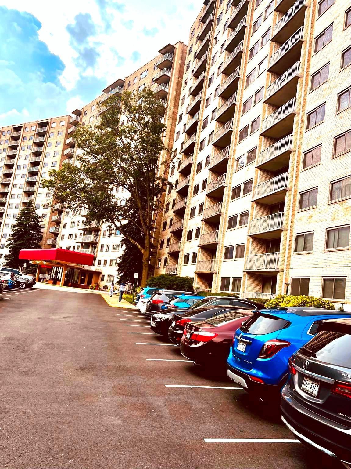 2500 N VAN DORN STREET N 401 in Alexandria, VA