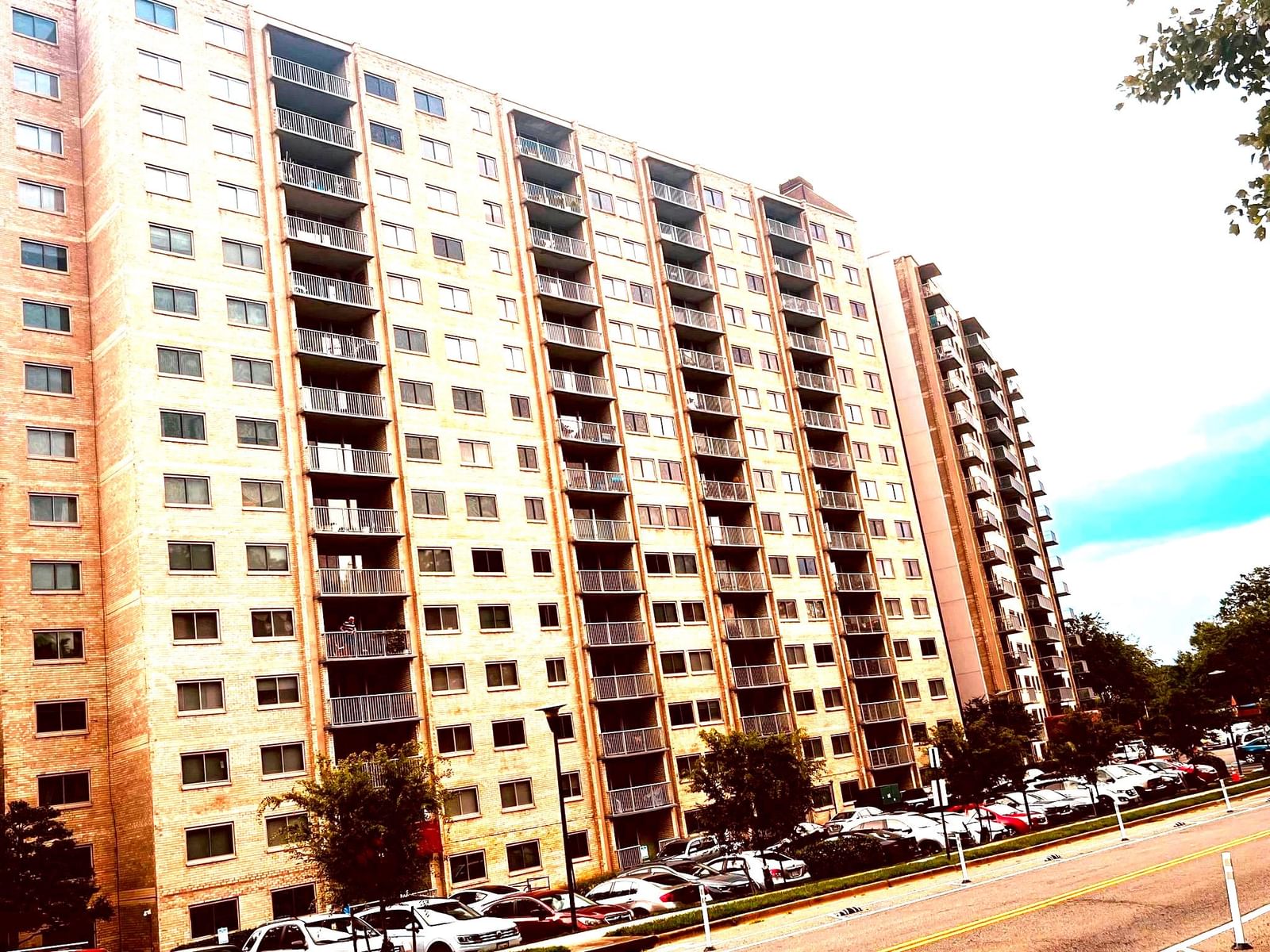 2500 N VAN DORN STREET N #401 photograph