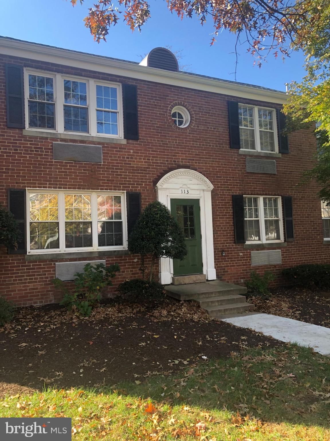 113 E GLEBE ROAD #C photograph