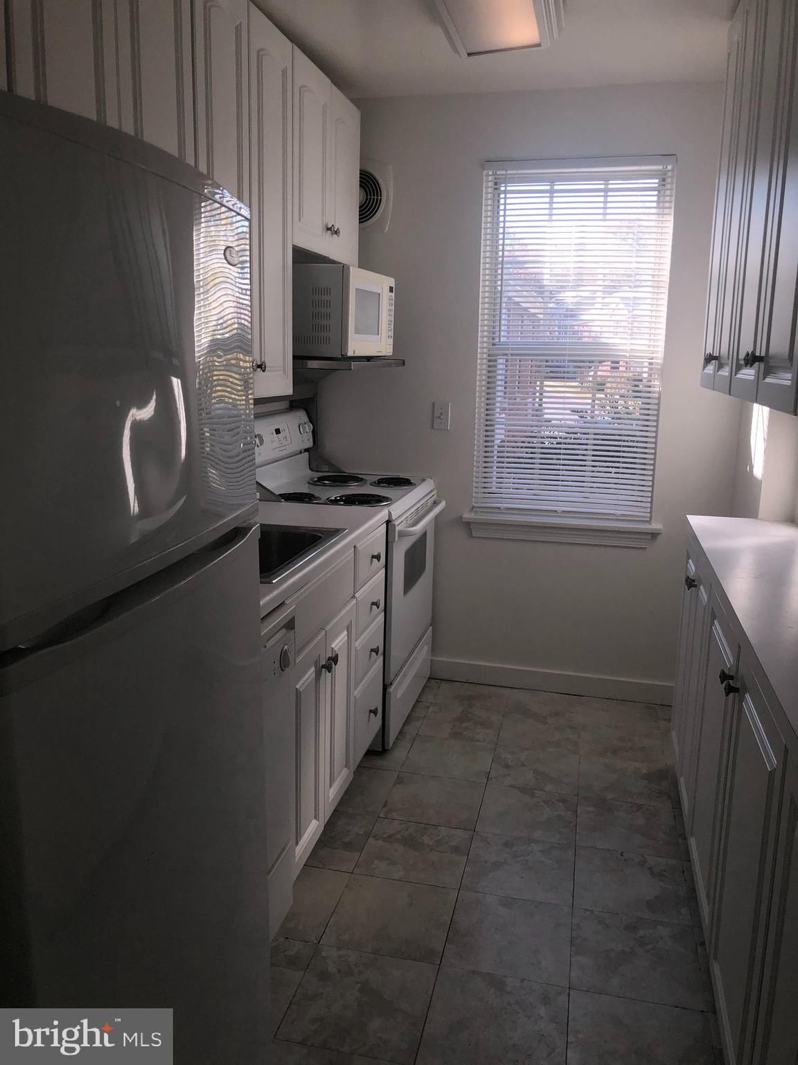 113 E GLEBE ROAD #C photograph