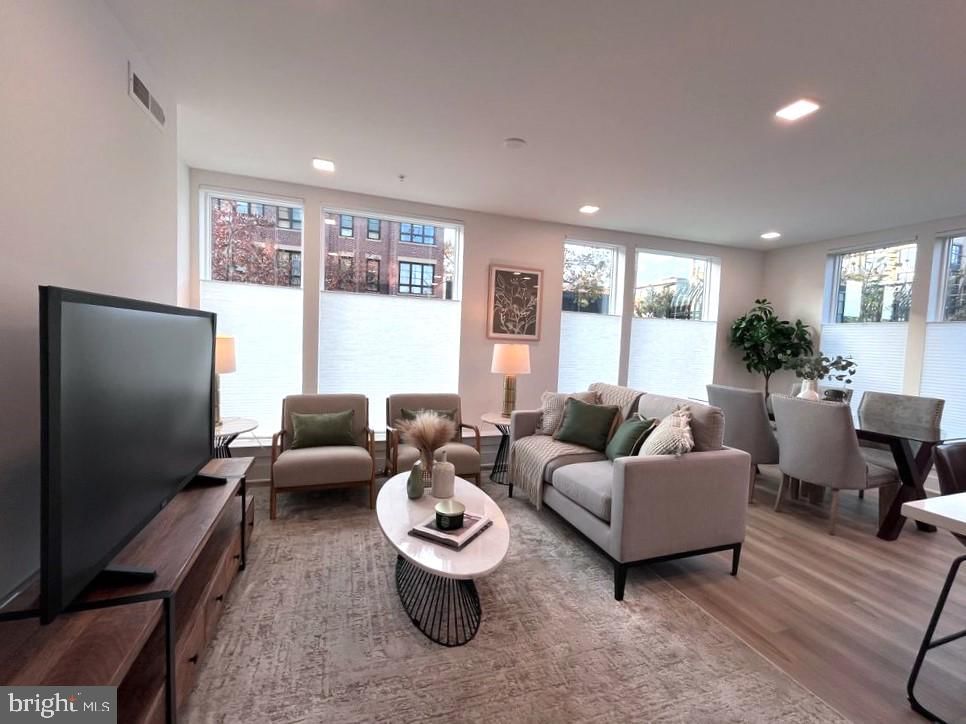 701 N HENRY STREET #205 photograph