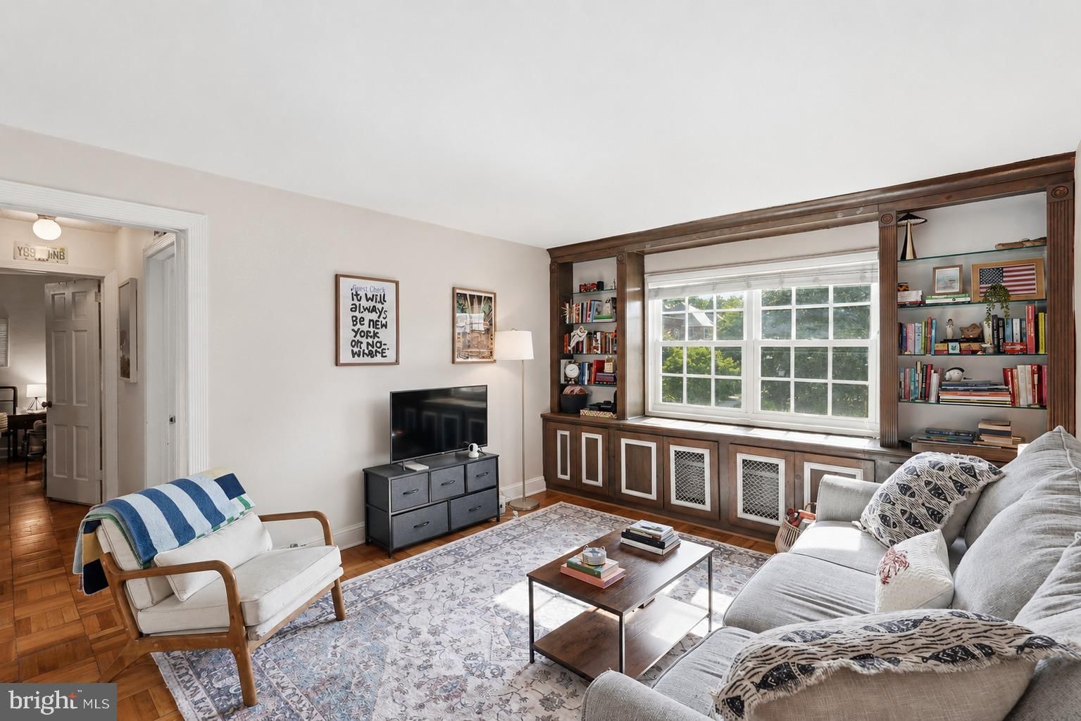 1708 W ABINGDON DRIVE #202 photograph
