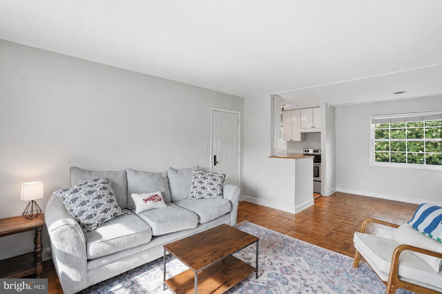 1708 W ABINGDON DRIVE #202 photograph