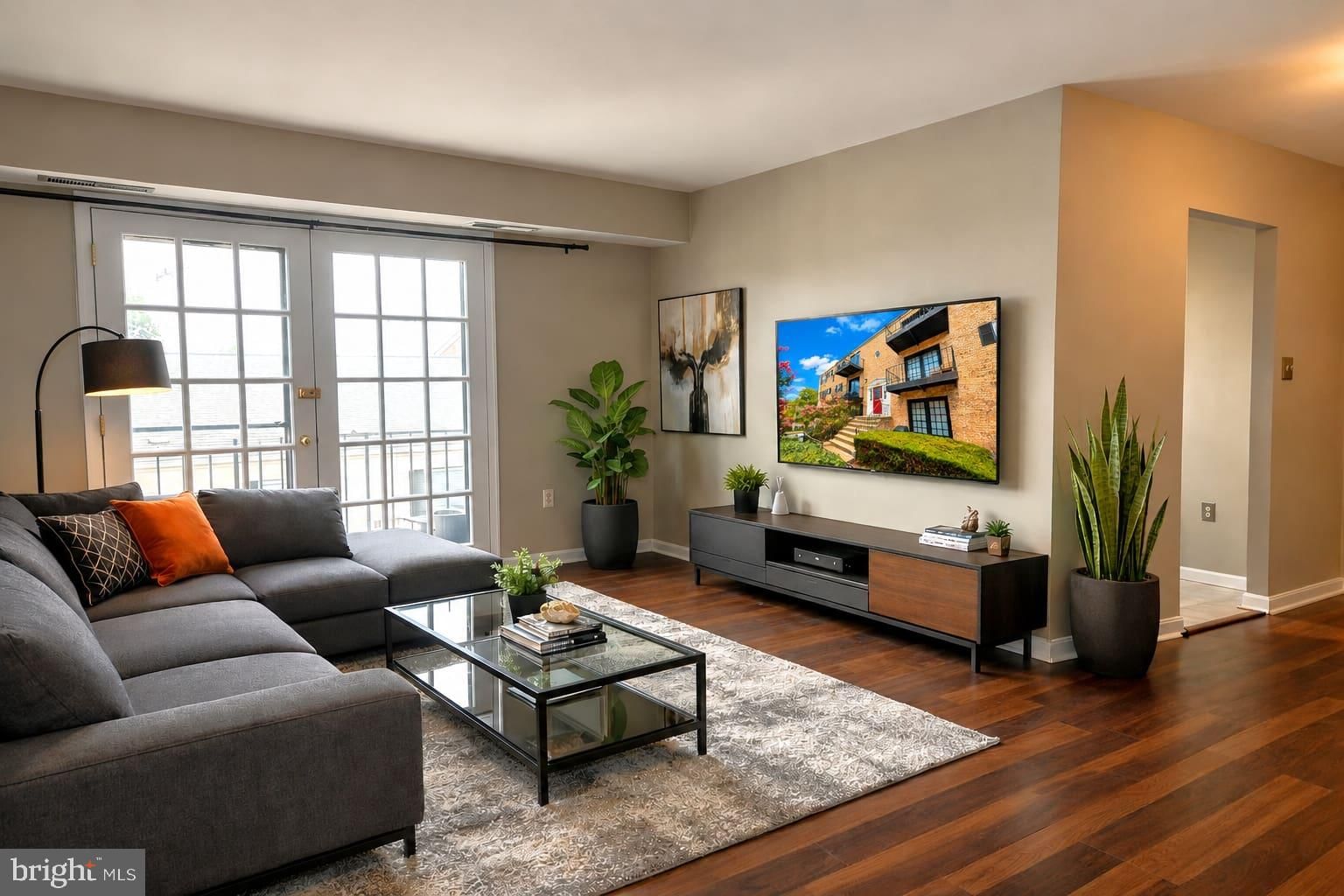 430 N ARMISTEAD STREET #303 photograph